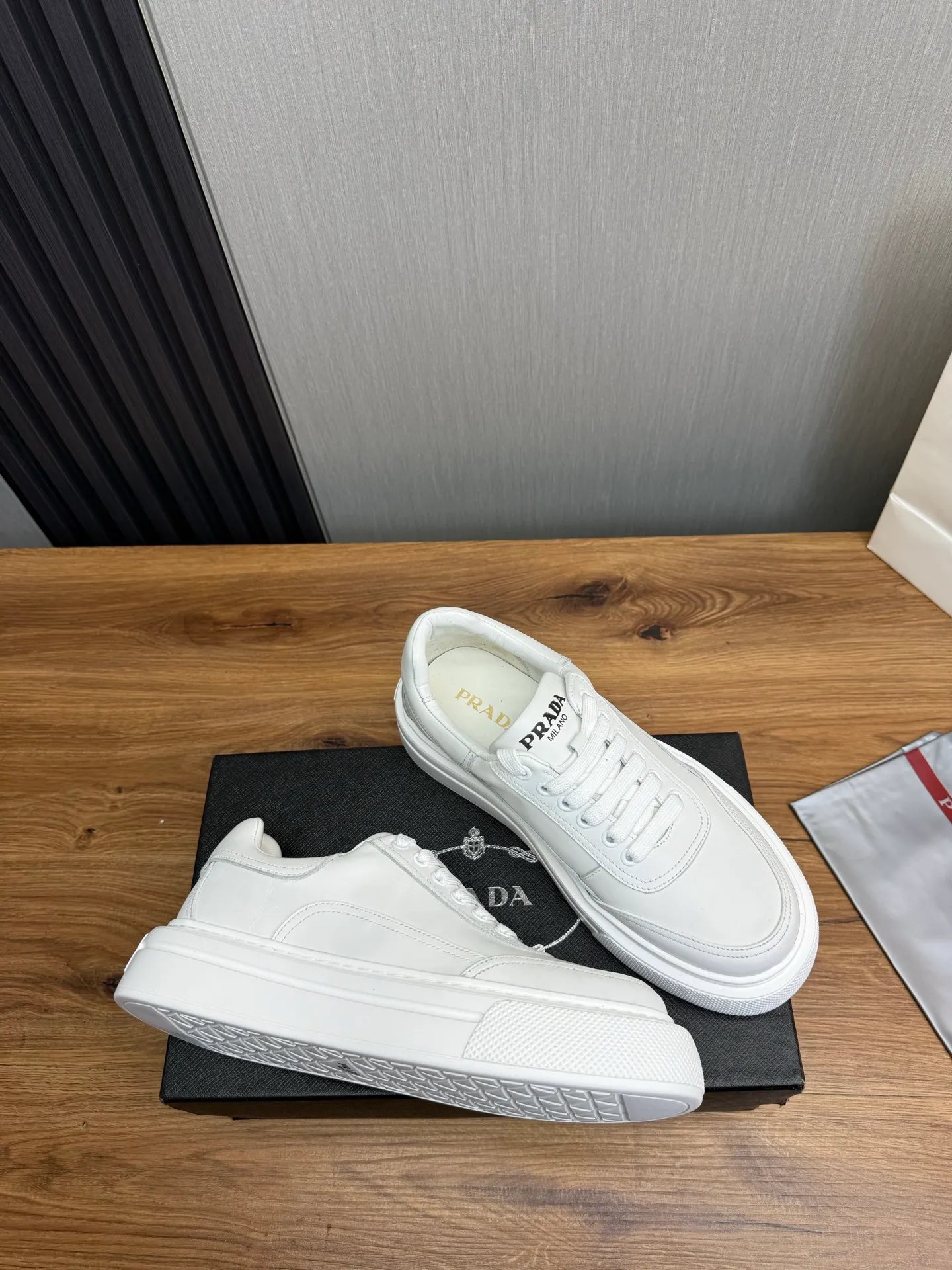 Men's shoes 💰440💰 PRADA【Prada】Men's new casual shoes ⬆️Imported cowhide + genuine leather lining. Anti-slip outsole, 38-44 (customized at 45)